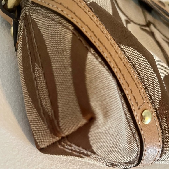 COACH SIGNATURE SLIM CARLY HANDBAG Brown and Tan - Picture 5 of 10